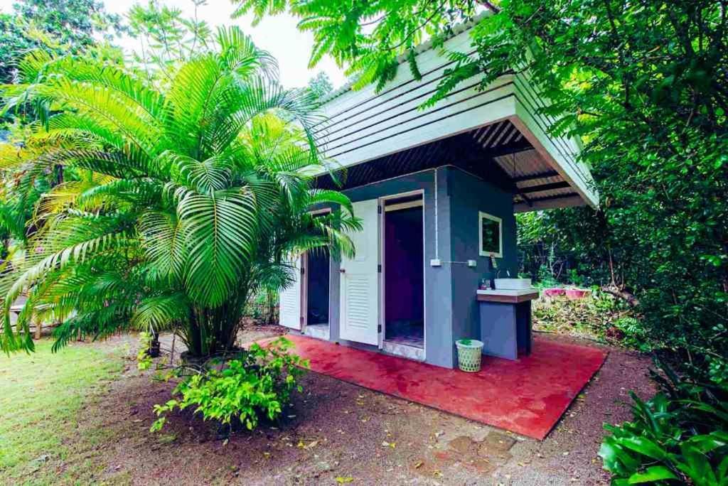 Resort Bananas & Restaurant Krabi